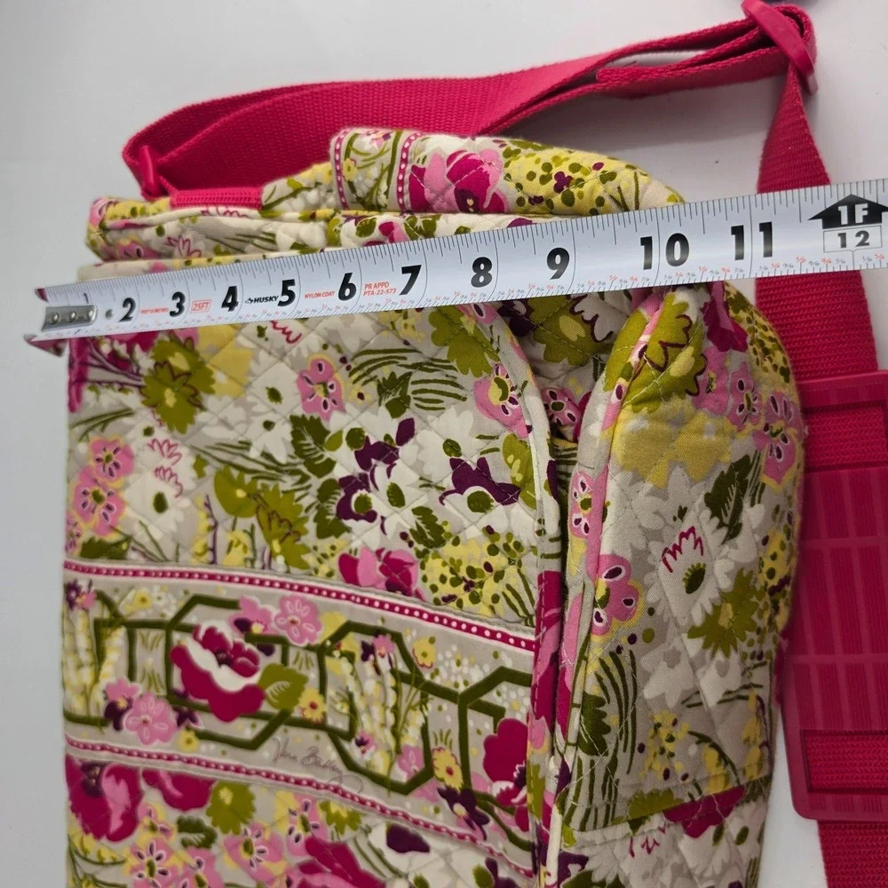 Vera Bradley fuchsia bubblegum