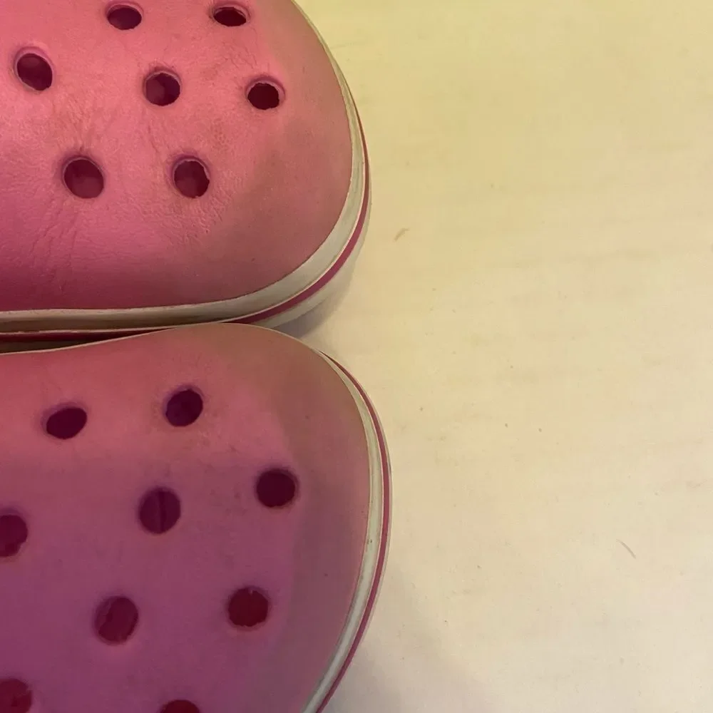 CROCS minor discoloration