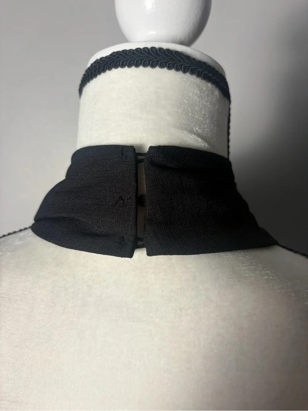 Commense nwt capri