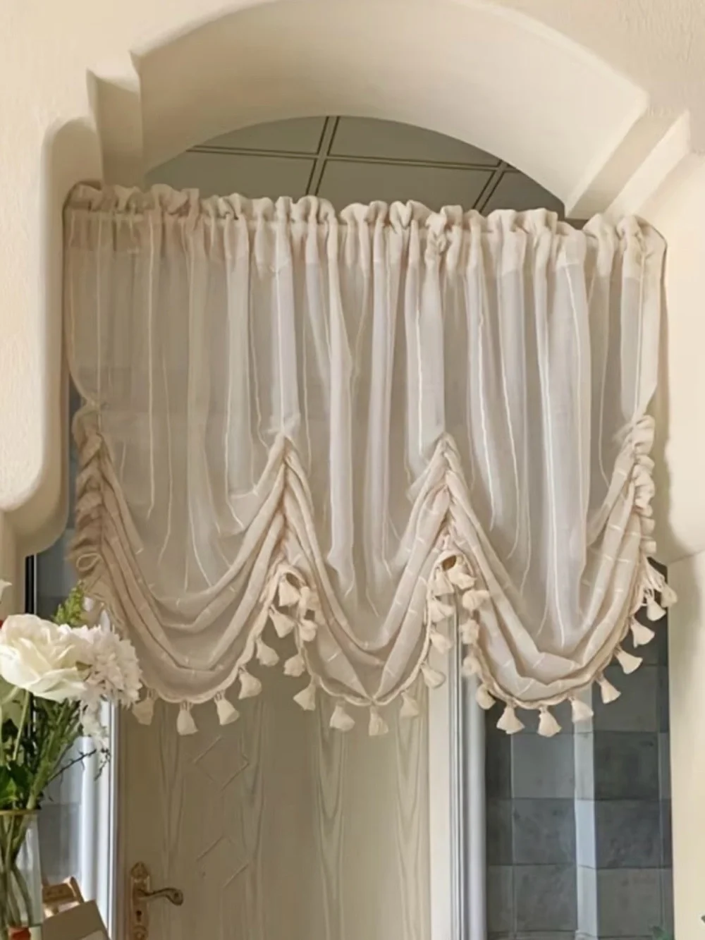 New Neutral Striped striped balloon with Tassel Trim Read!