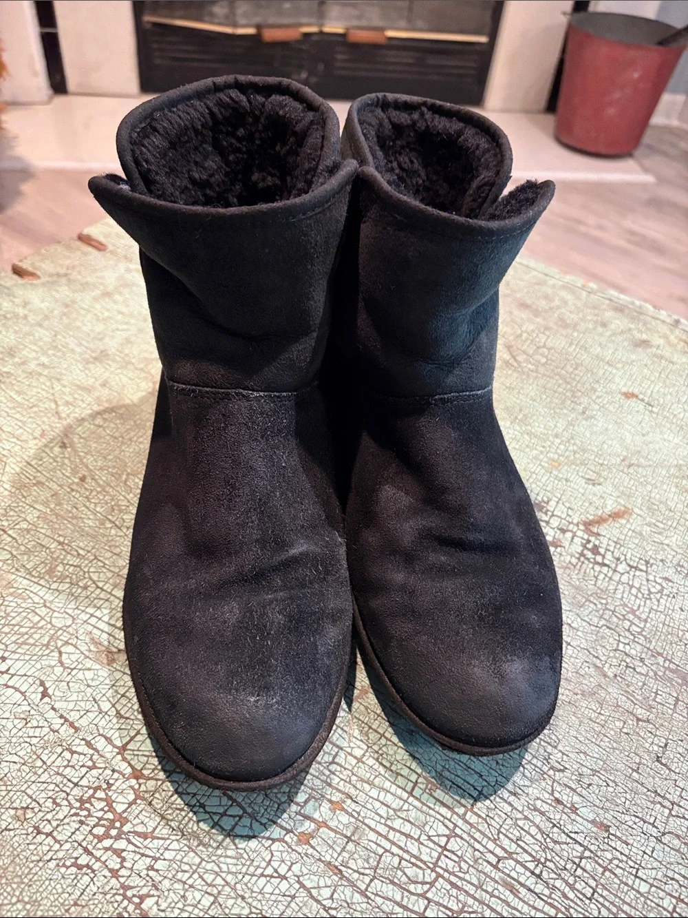 UGG stay warm