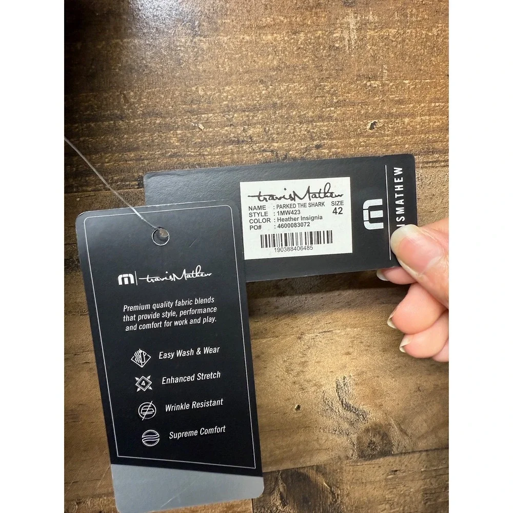 Travis Mathew travismathew parked