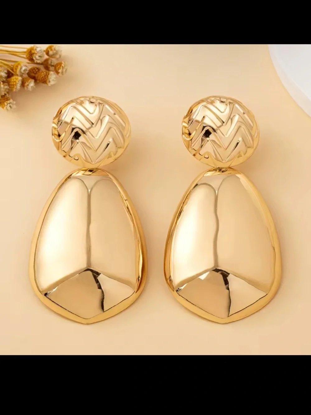 Elegant Gold Statement Drop Earrings - Women Jewelry