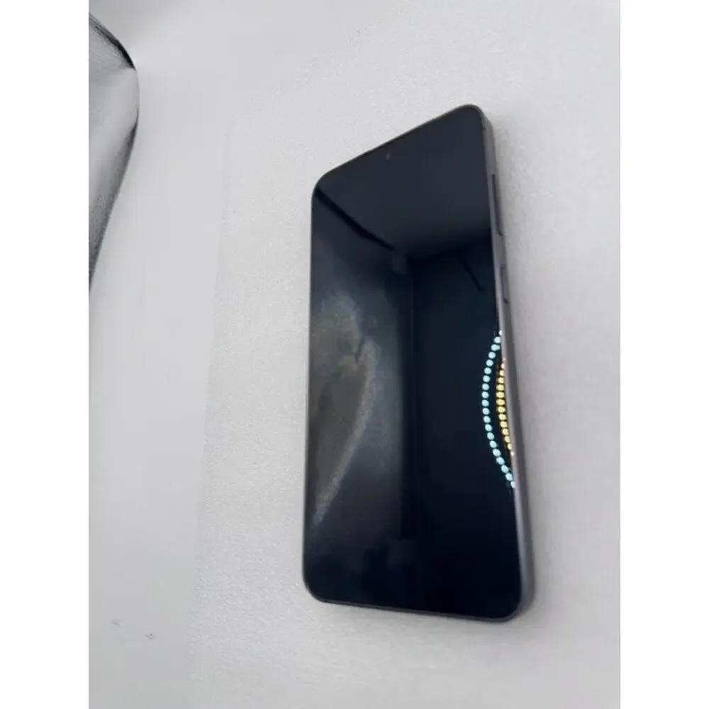 Samsung Galaxy S24 128GB S921U Fully Unlocked - Excellent condition