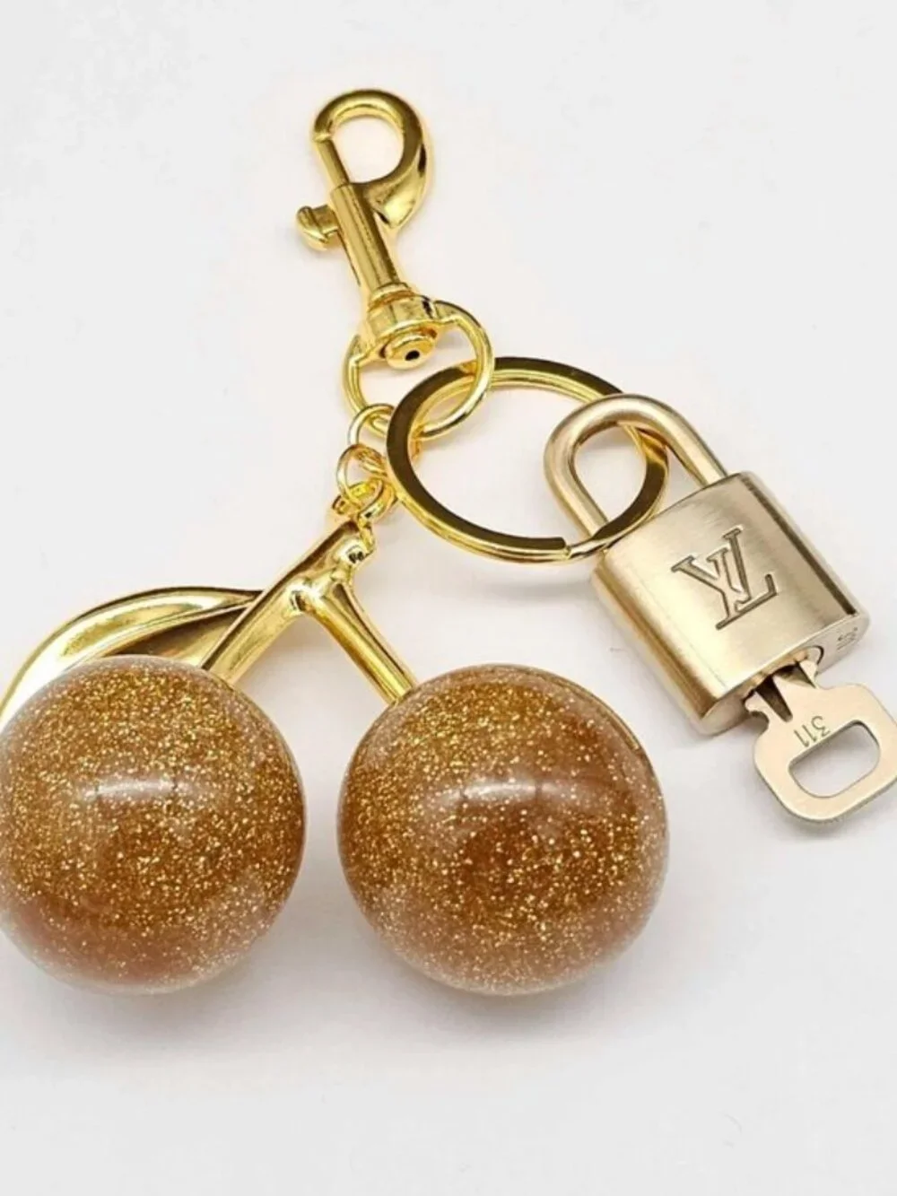 Louis Vuitton disclosure returns items
