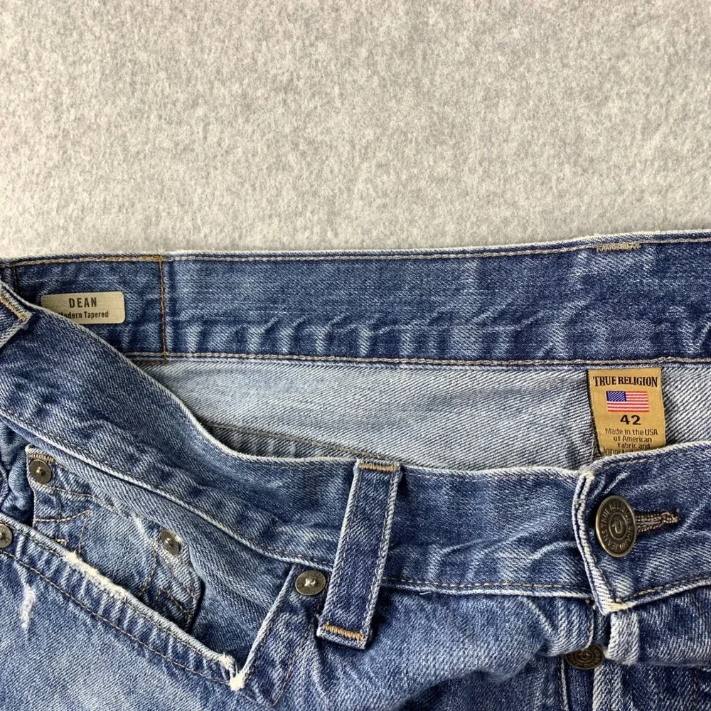 True Religion Dean Jeans Mens 42x32 Blue Modern Tapered Medium Wash Denim‎