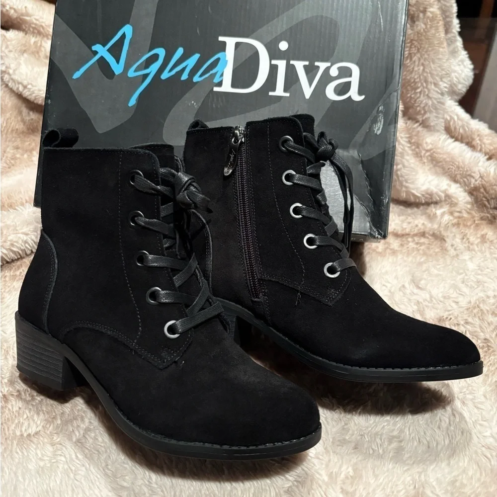 Aqua Diva measures bloomingdale’s