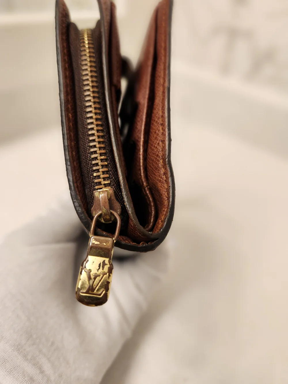 Louis Vuitton authentic louis