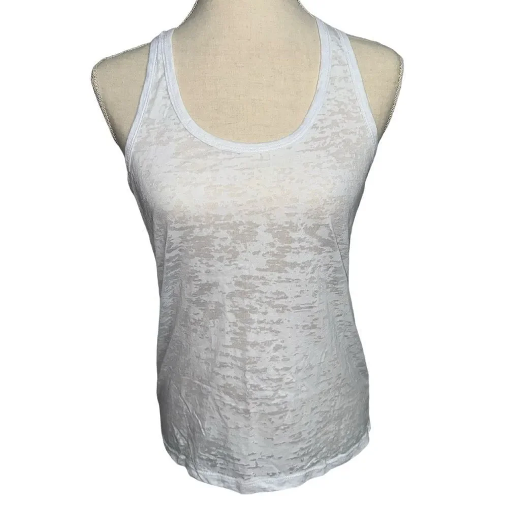 Ever Hottie Solid white sleeveless thank top round neck Cotton blend size m