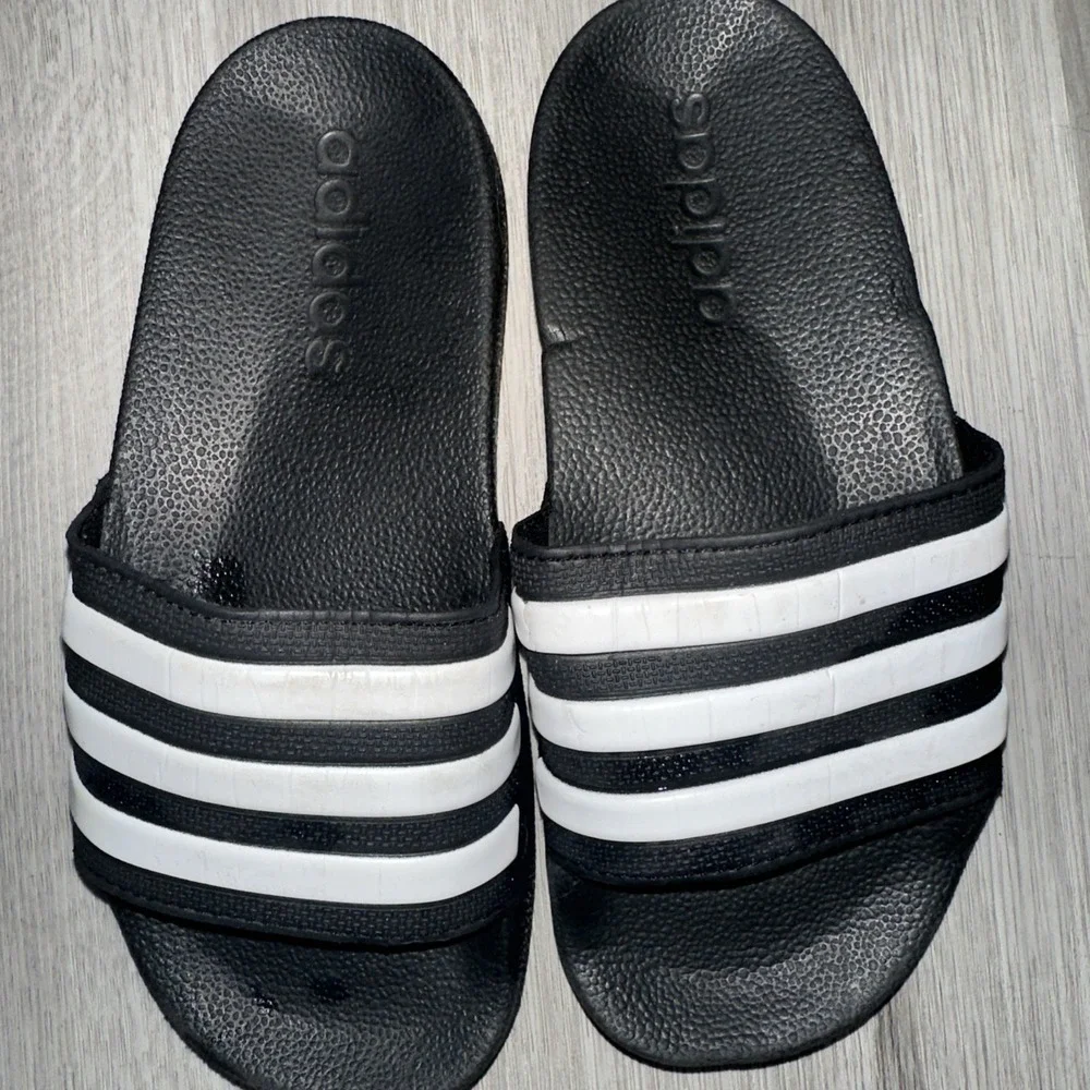 adidas kids black