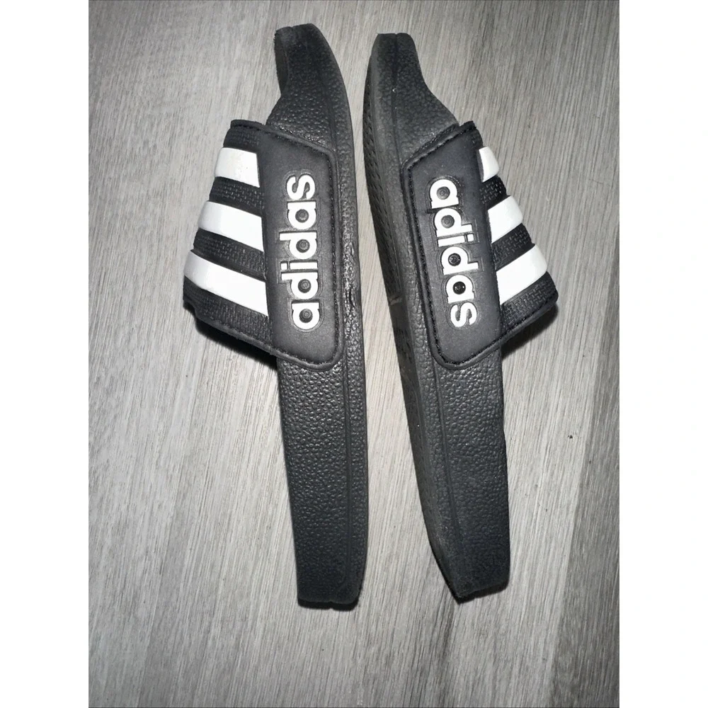 adidas kids black