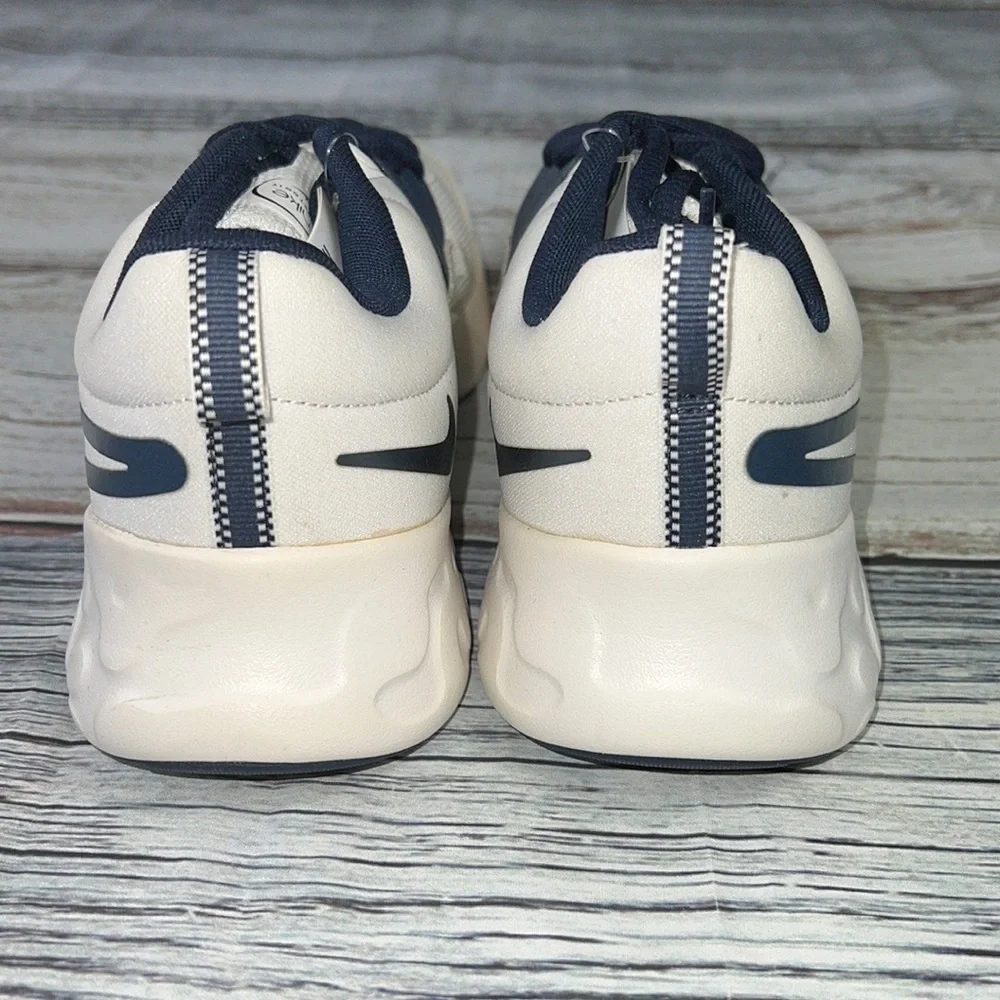Nike men renew
