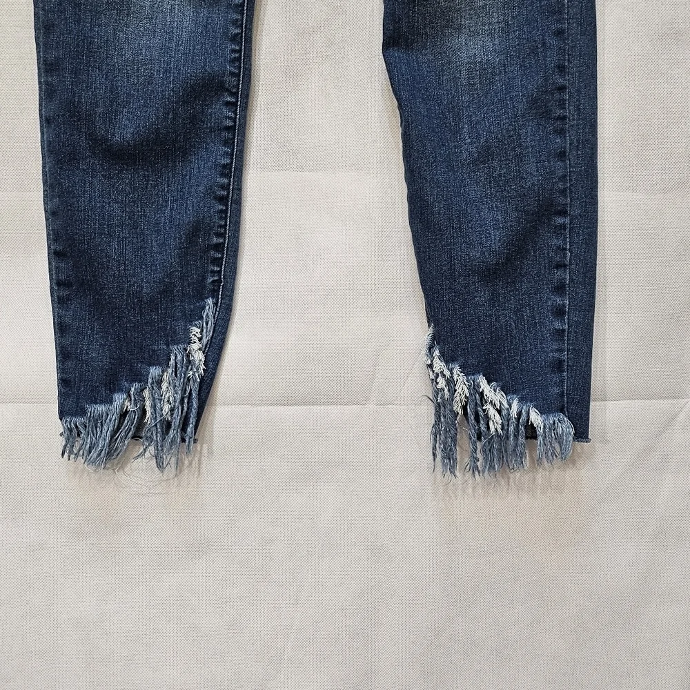 Judy Blue Skinny Fit Raw Edge Fringe Hem Blue Denim Jeans Size 9/29