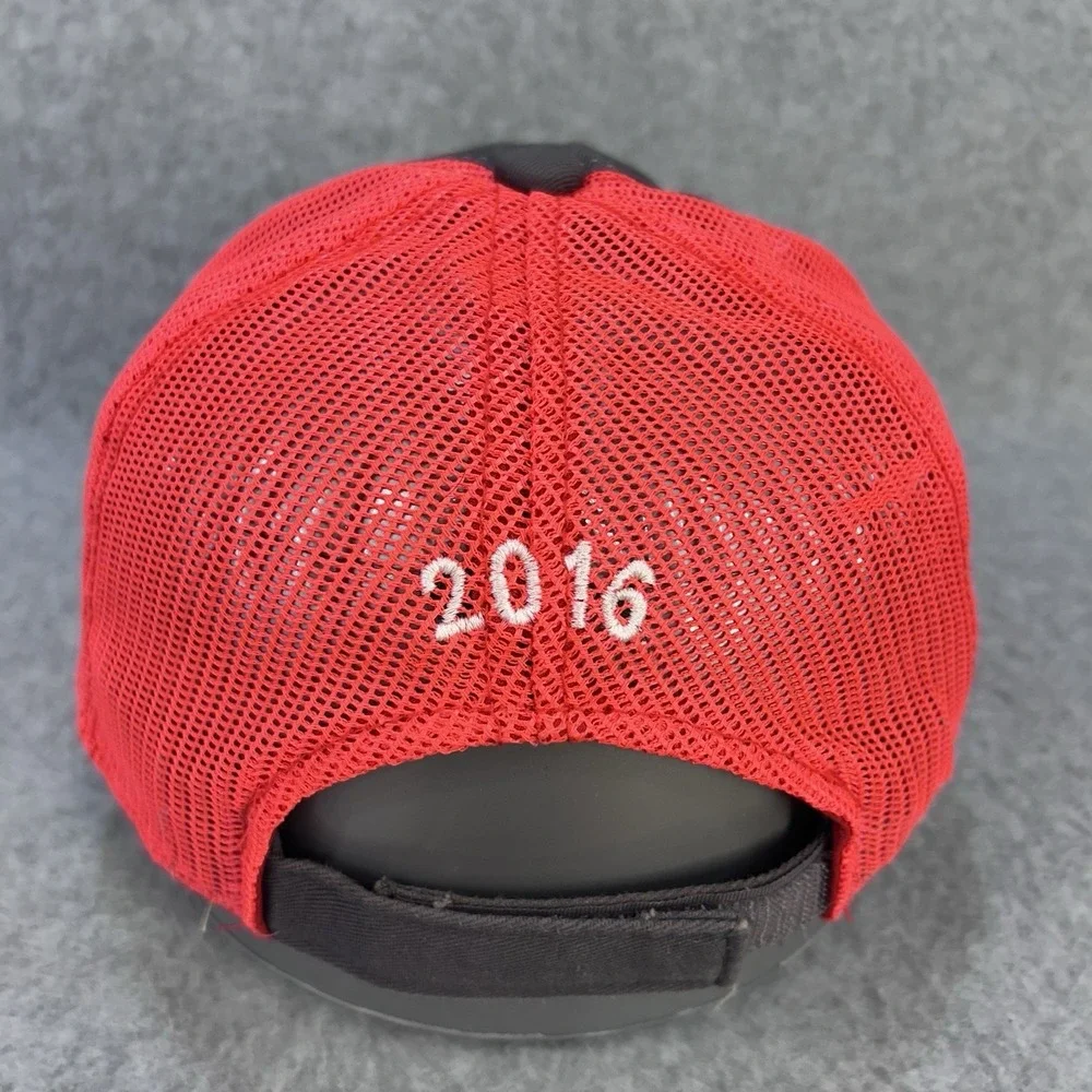 outdoor cap Company pre owned