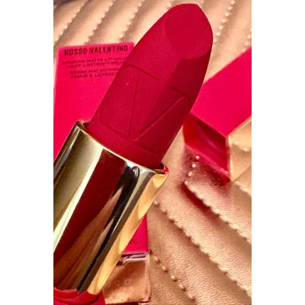 ROSSO VALENTINO -NWTIB Striking Matte Lip Color - 