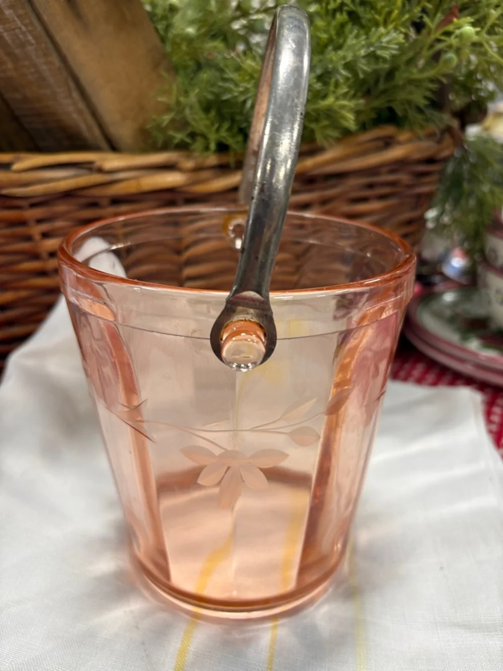 Depression Glass elegant pink