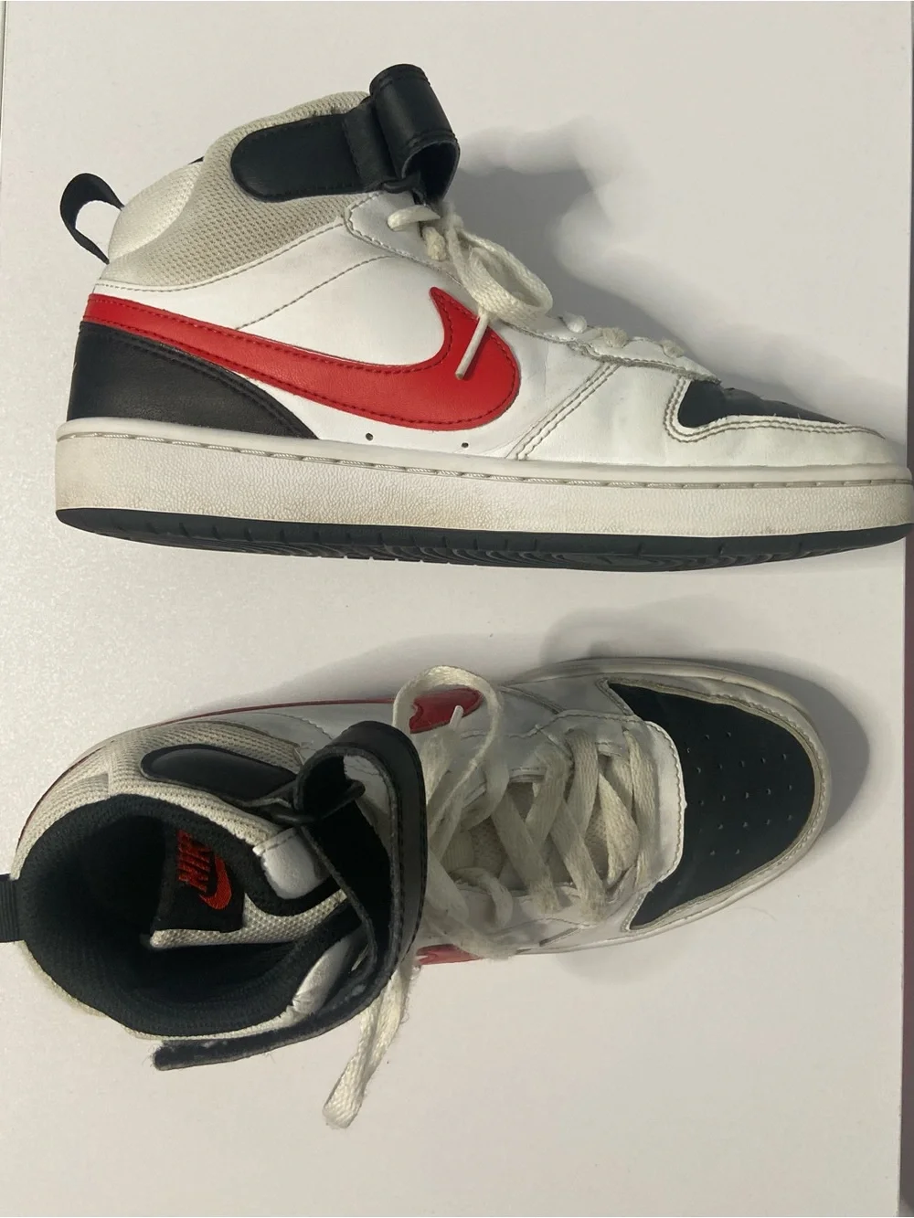 Nike Boys Big Kid Court Borough Mid 2 Sneakers, Size : 6Y