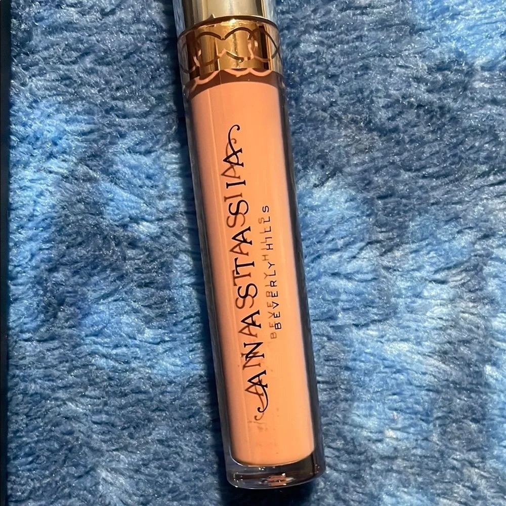 Anastasia Beverly Hills glides must rich