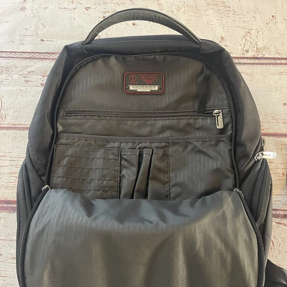 Tumi tech presidio