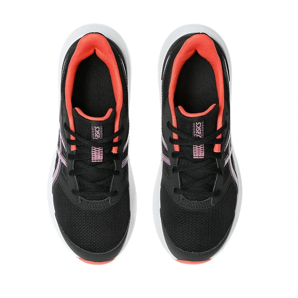 Asics combines durability
