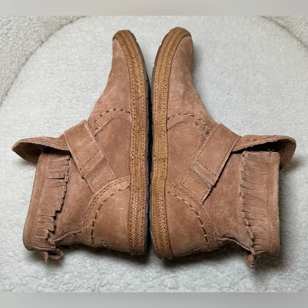 UGG size beautiful