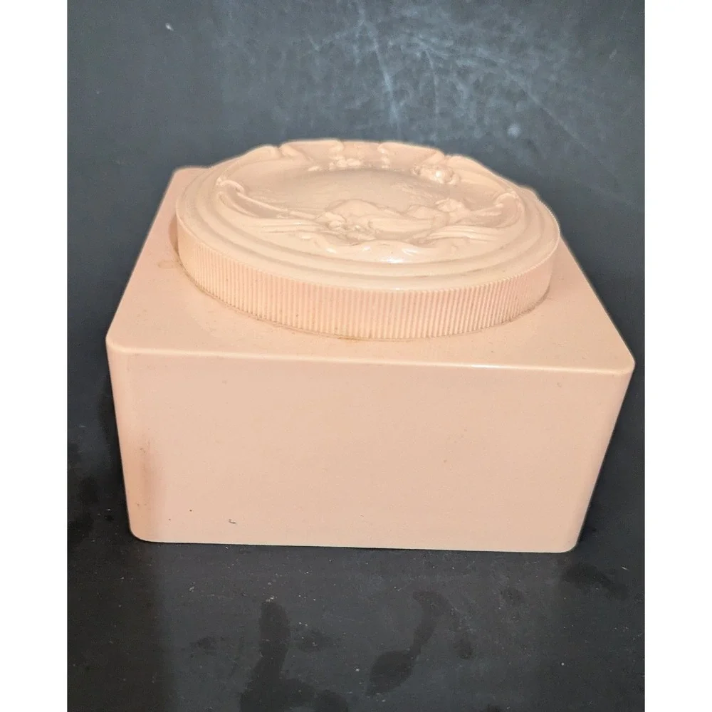 Evyan vintage powder