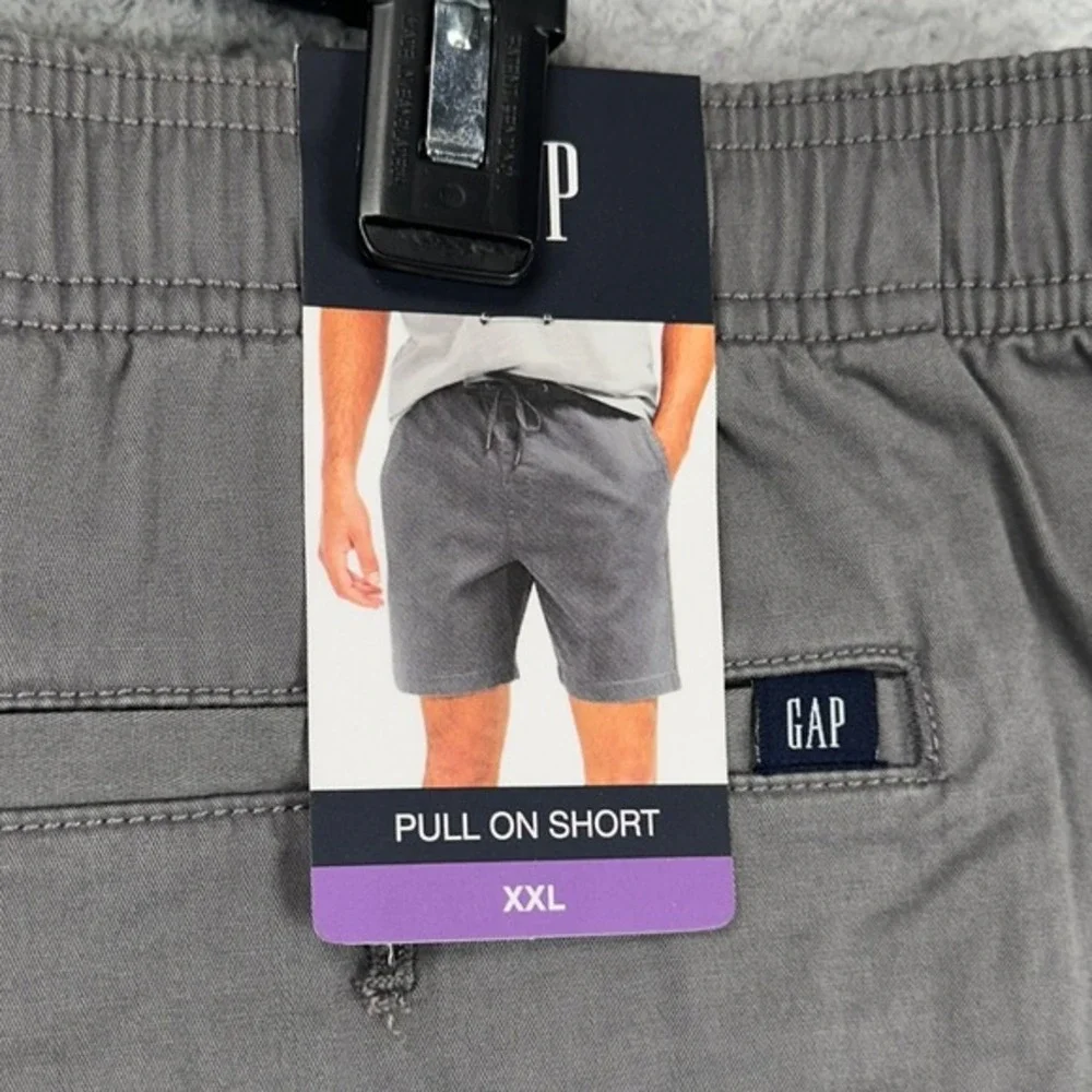 GAP men pull