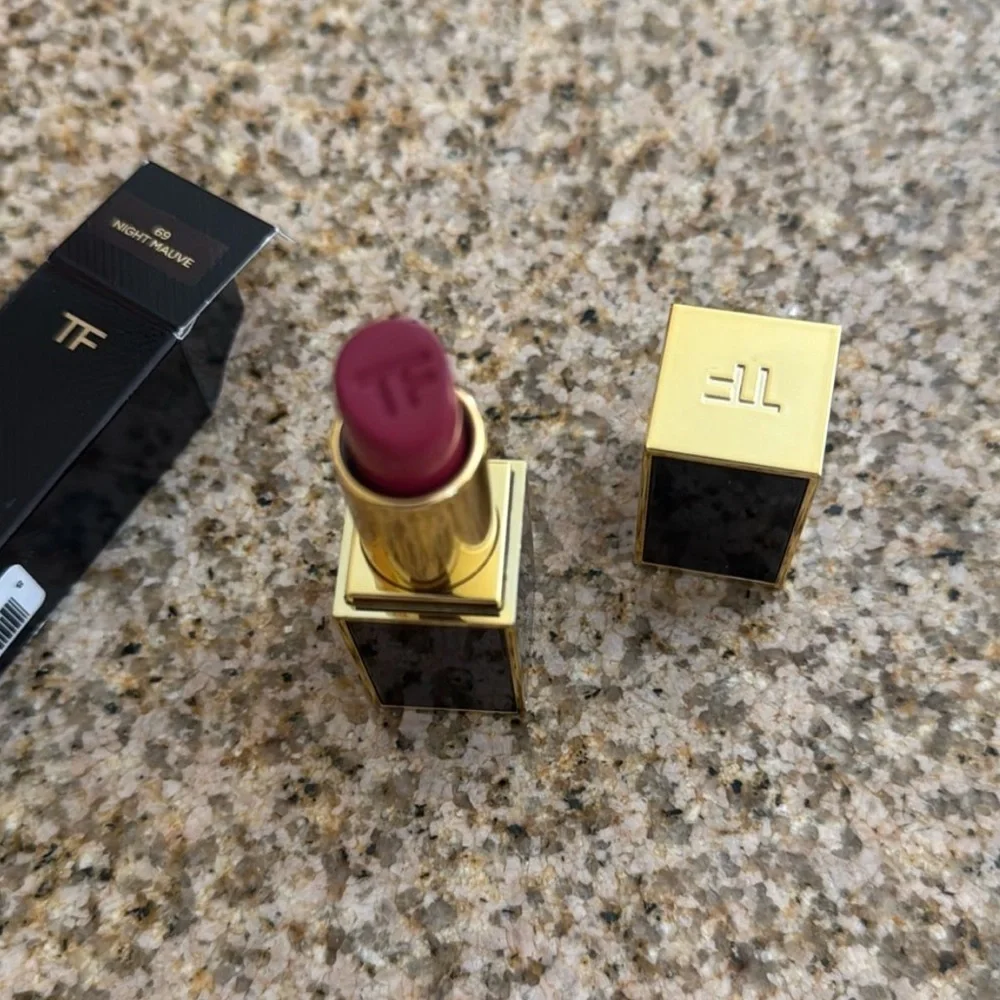 Tom Ford tax full retail
