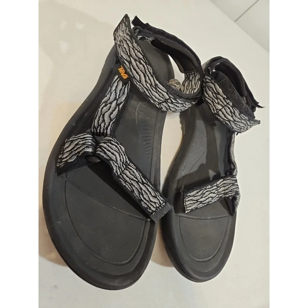 Teva hurricane strappy
