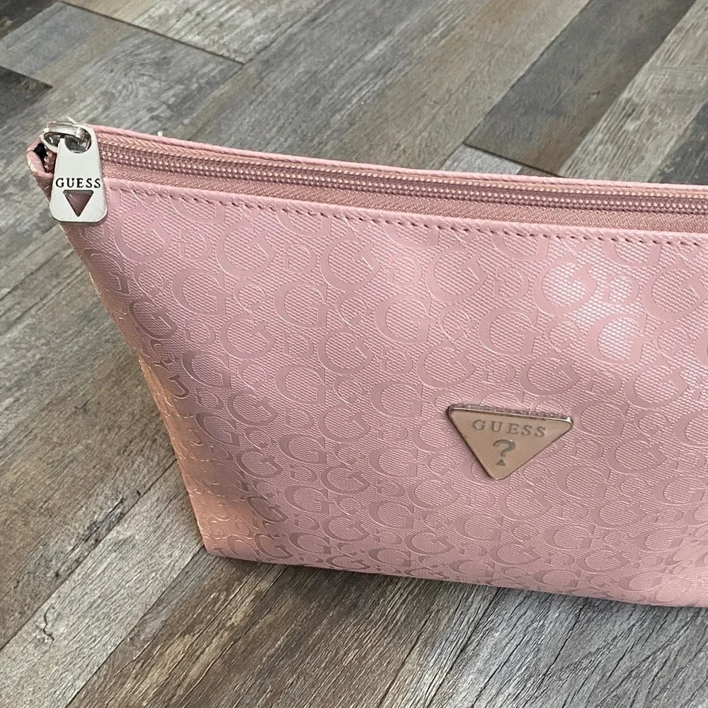 Guess elegant pink