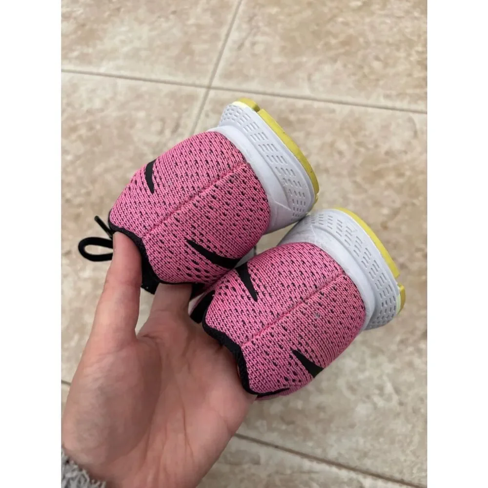 Nike lightweight knit
