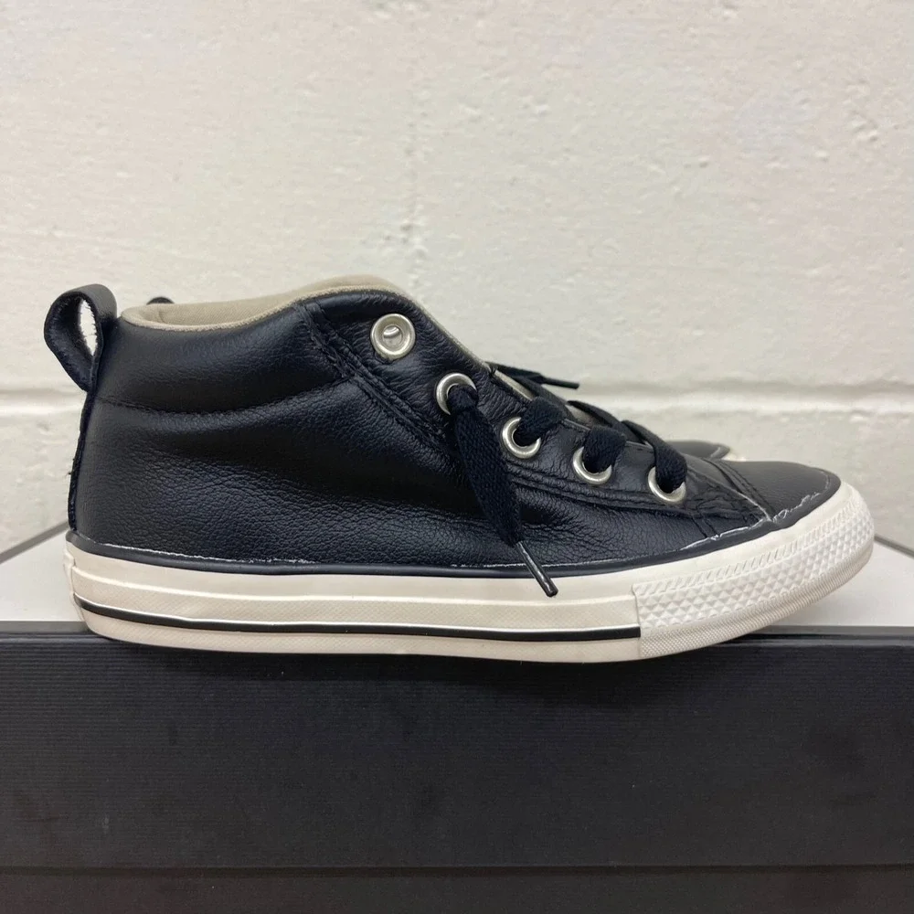 Converse All‎ Star Mid Sneakers Black Leather Lace up 632516C Youth Kids Size 2
