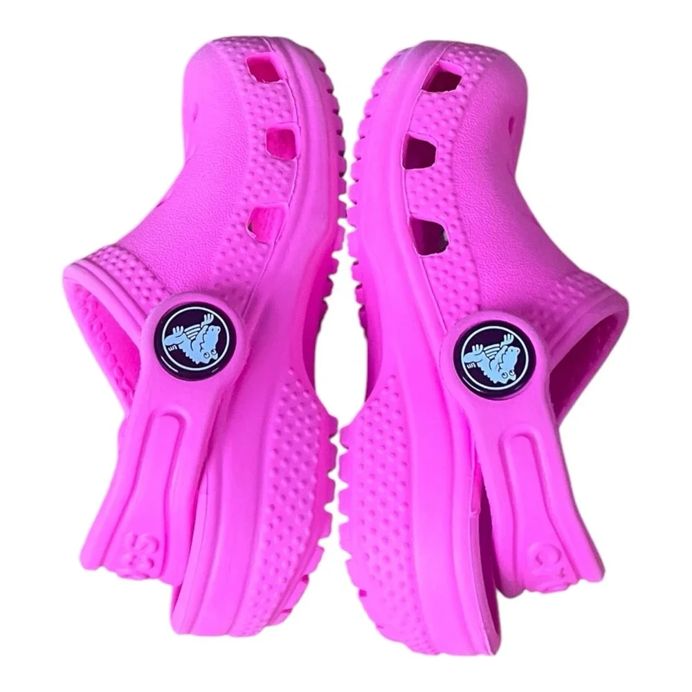 Crocs Classic Clog Toddler Size C4 Electric Pink Slip On Water Shoes Sandals