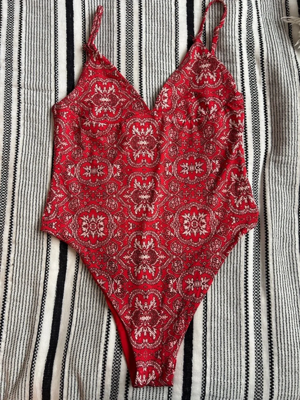 Frankies Bikinis figure flattering