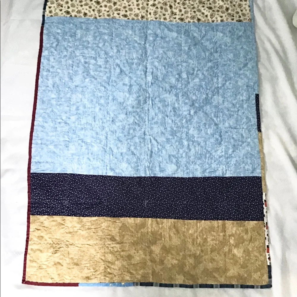 Amazing hand made SNOOPY crib quilt red/blue