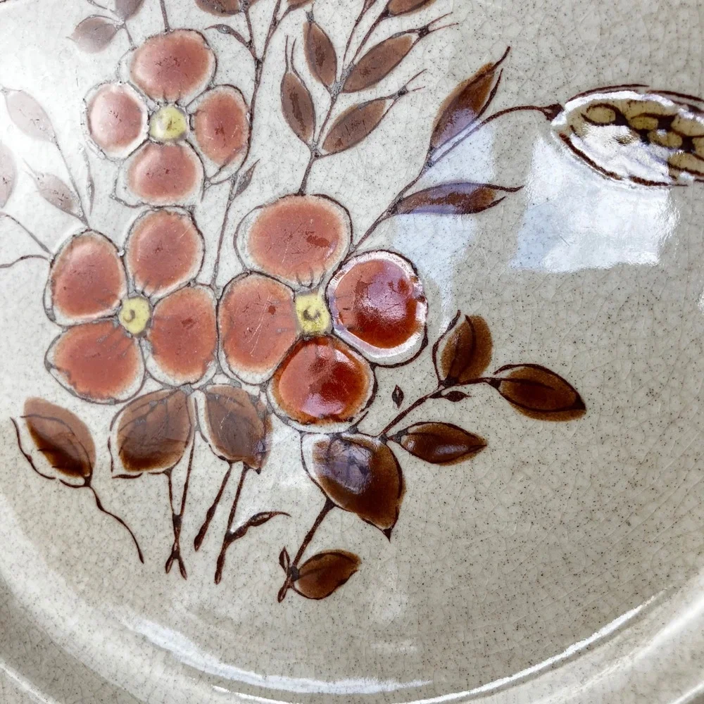 International China Co. setting motif