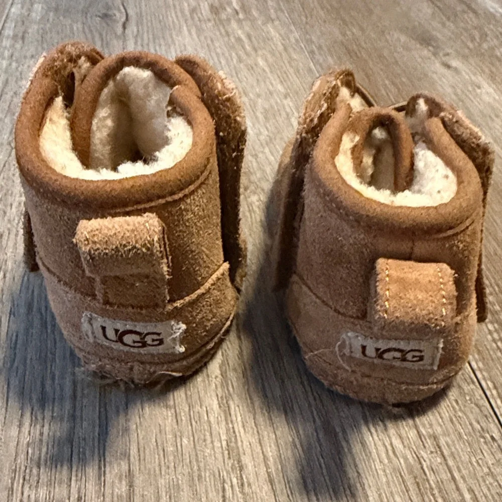 UGG chestnut suede