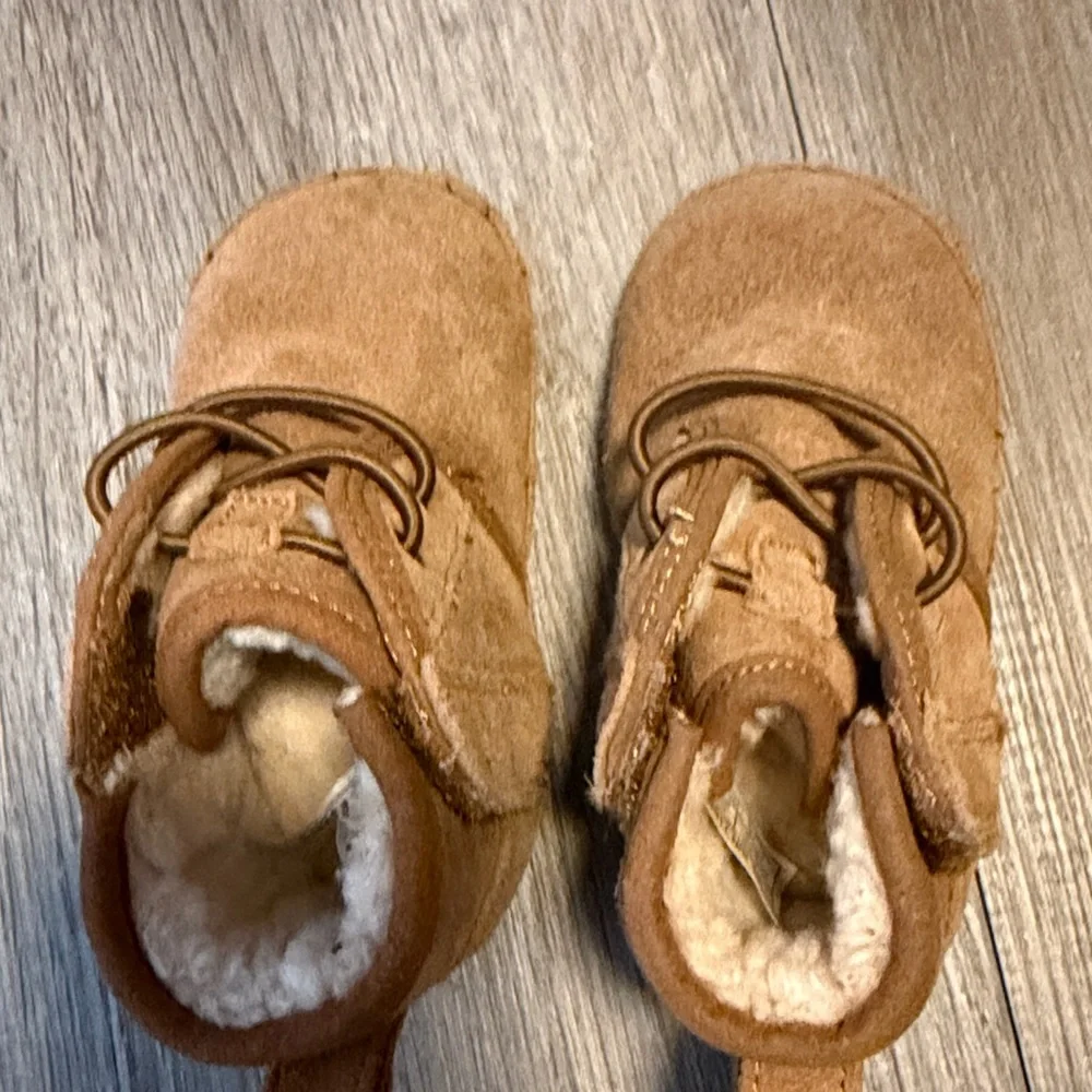 UGG chestnut suede