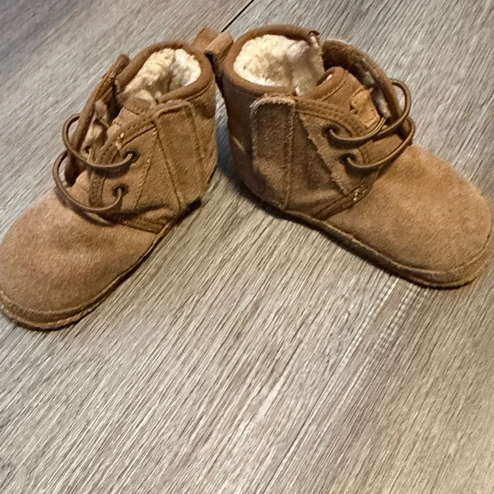 UGG chestnut suede