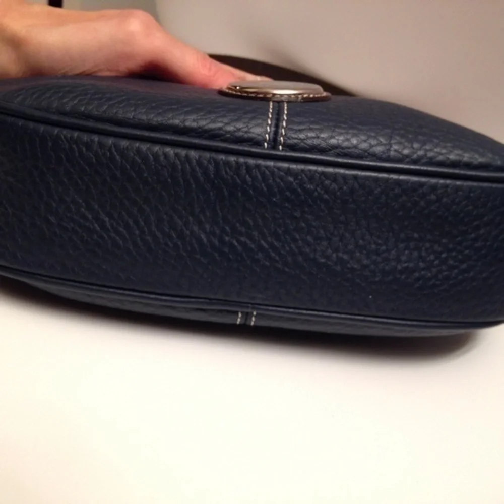 Dooney & Bourke beautiful bag