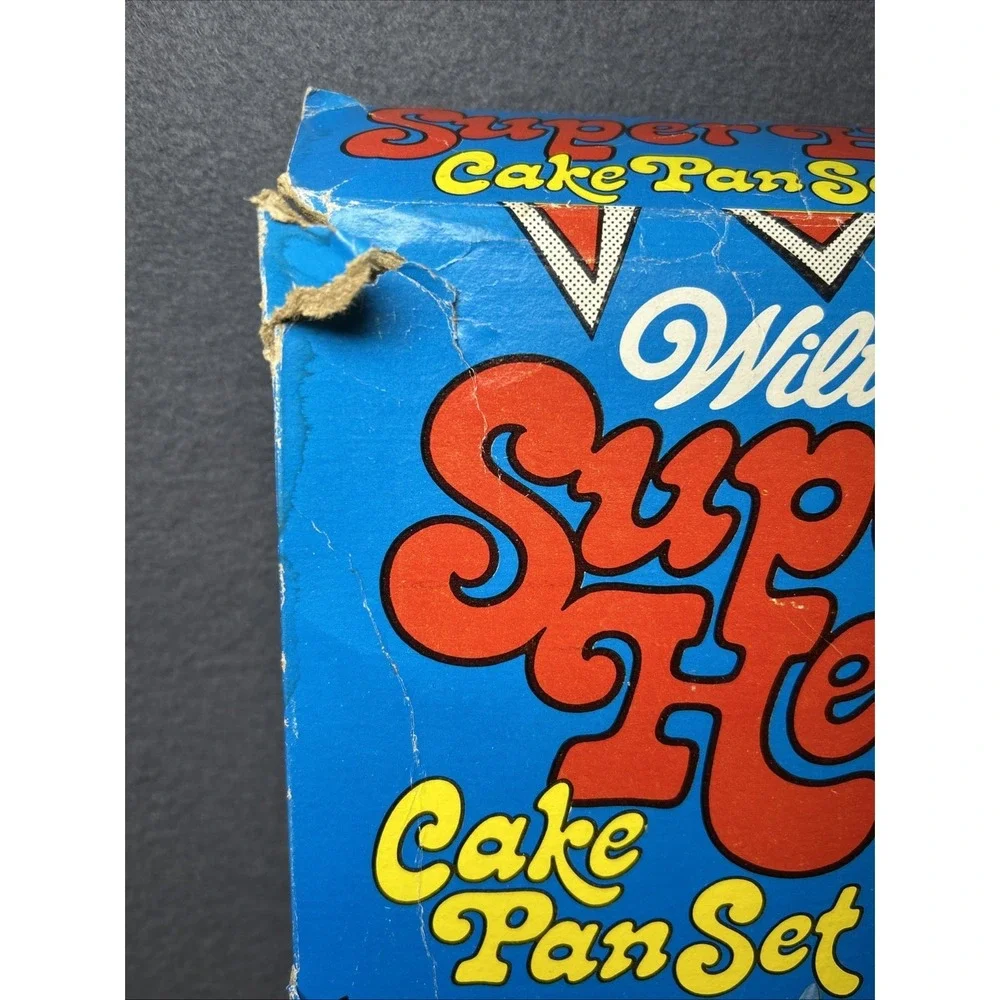 Wilton Super‎ Hero Cake Pan - 1977 Vintage DC Comics - Makes Superman Or Batman