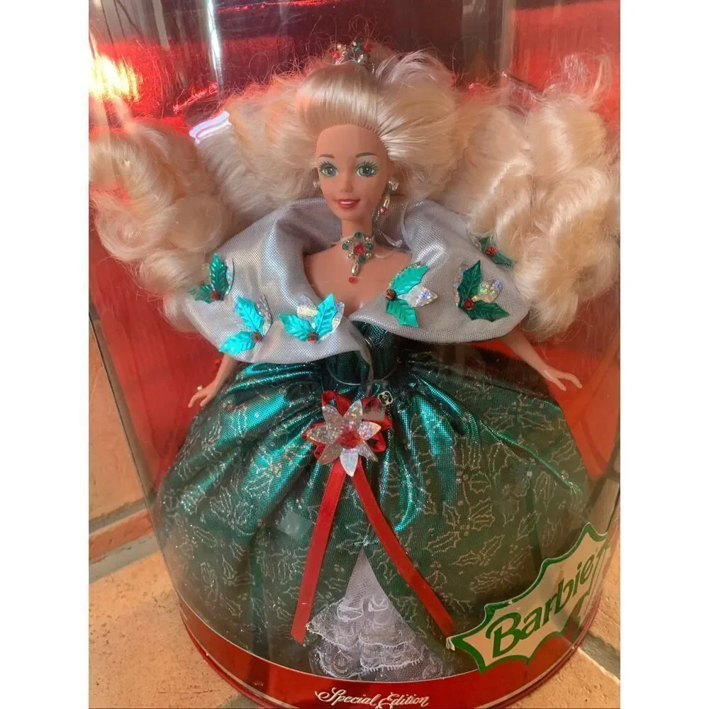 NEW IN BOX Happy Holidays Barbie Doll Vintage 1995 Special Edition Green Dress M