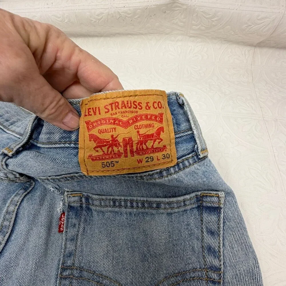 Levi’s blue distressed