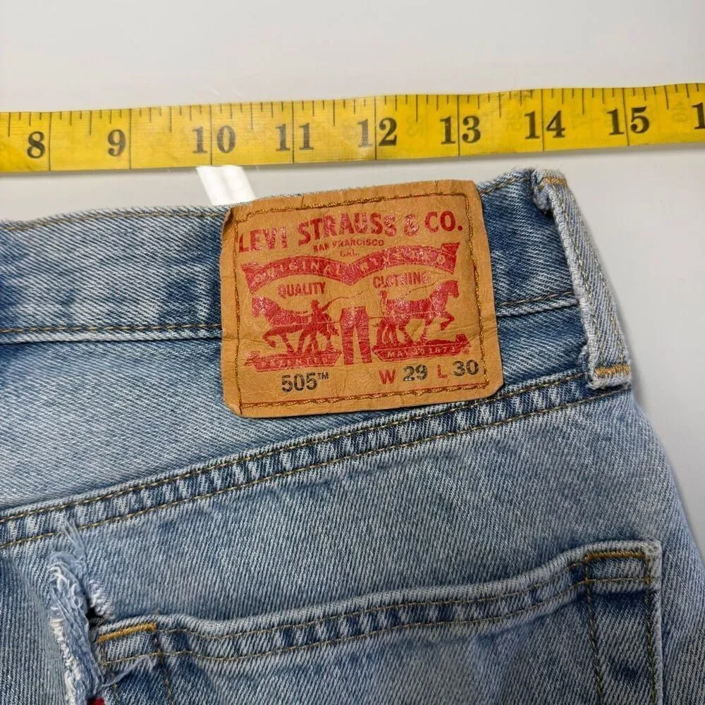 Levi’s blue distressed