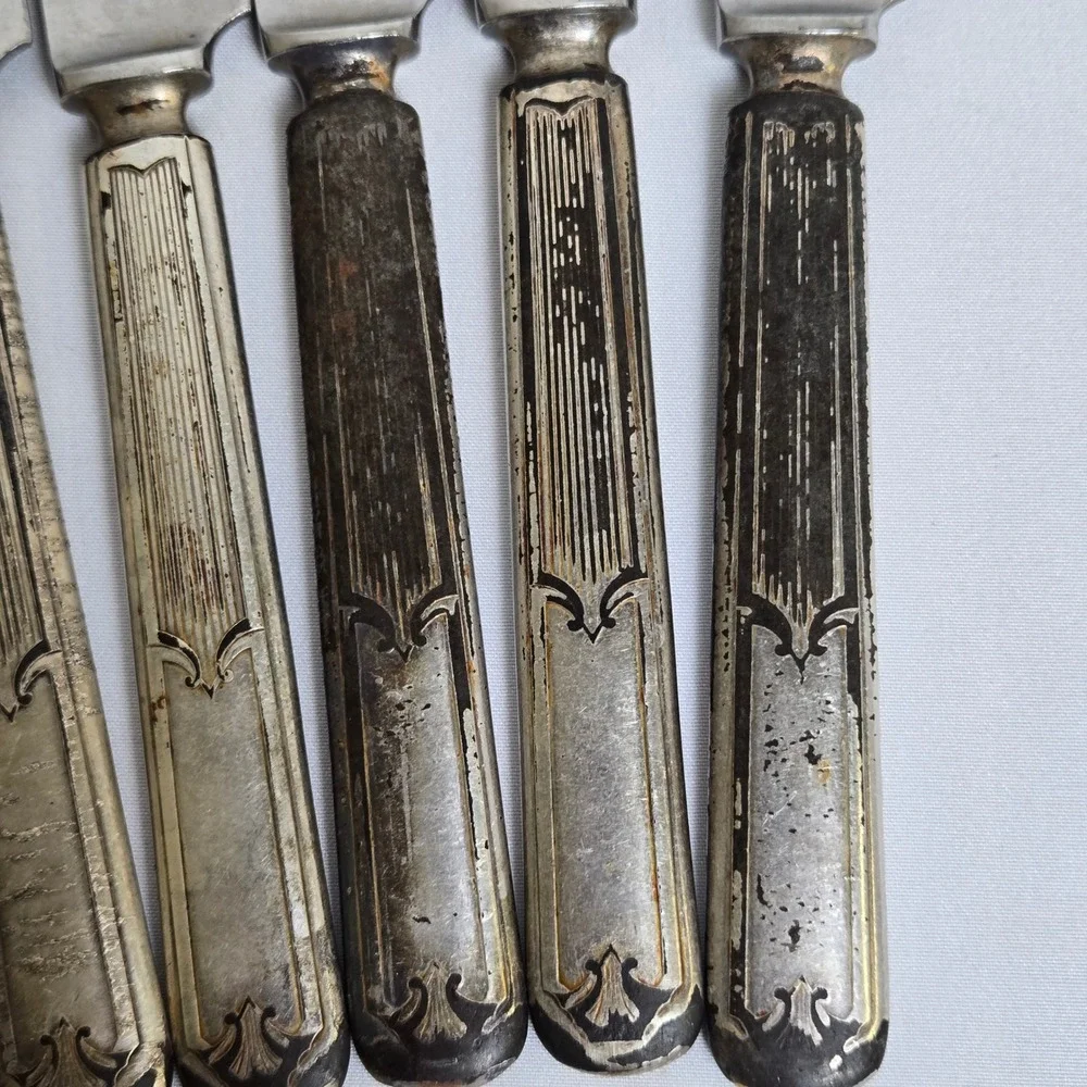 WM‎ Rogers MFG Co Stainless Butter Knives, Set of 9, Vintage 9.5