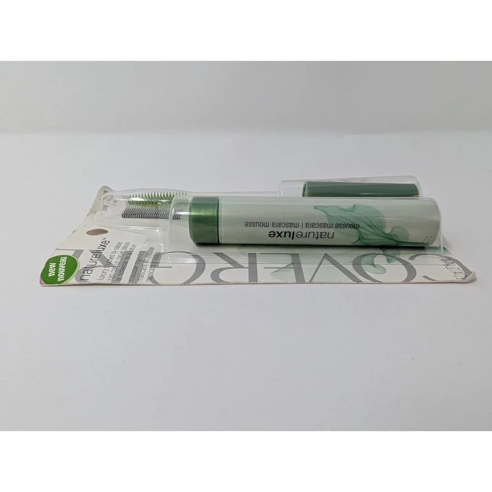 COVERGIRL natureluxe water