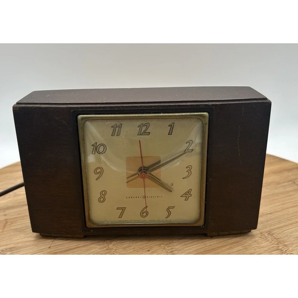 Antique Wooden General Electric Clock‎ Model 3H176- Working