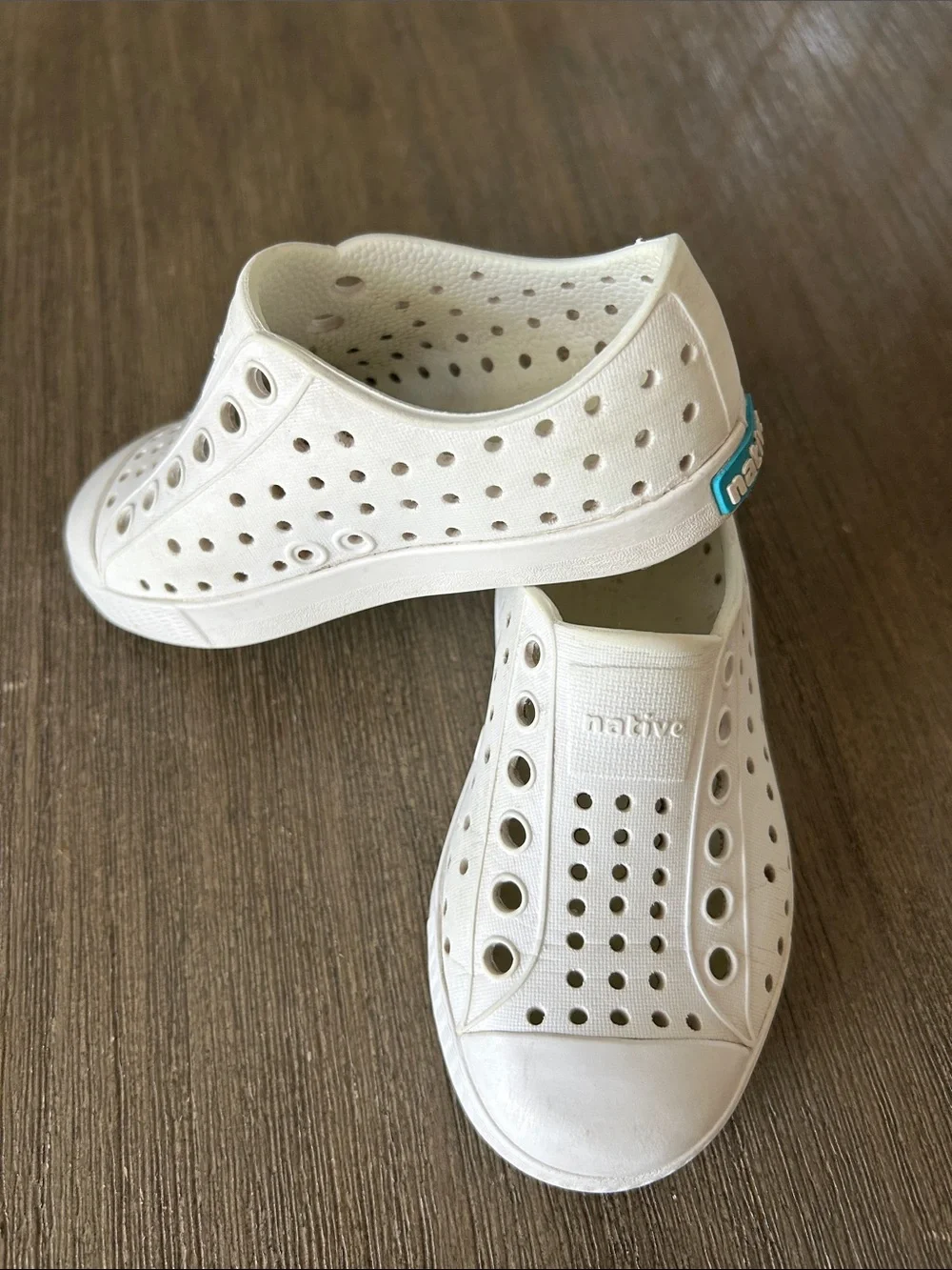 Native Jefferson Kids Water Shoe Slip-On White, Size C7.