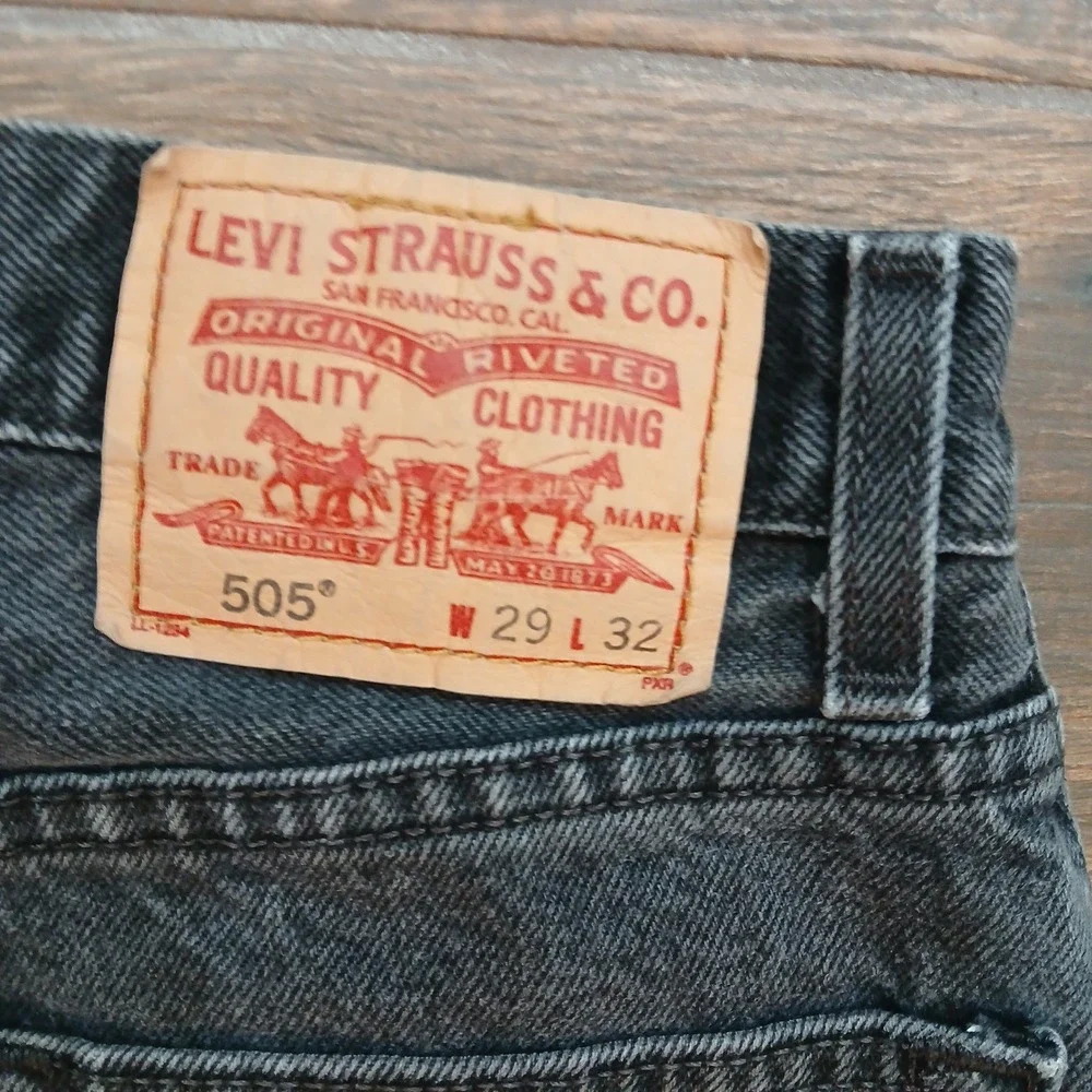 Levis see images