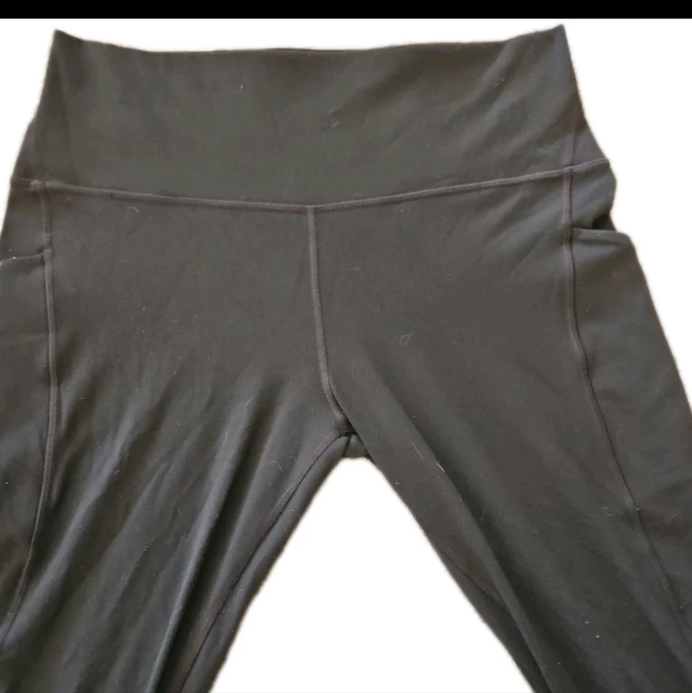 lululemon athletica good pre